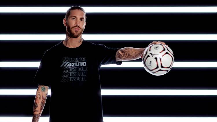 Sergio Ramos deja Nike para pasar a Mizuno