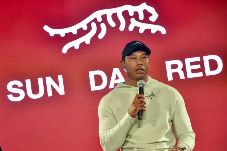 Tiger Woods abandona Nike para presentar su propia marca deportiva