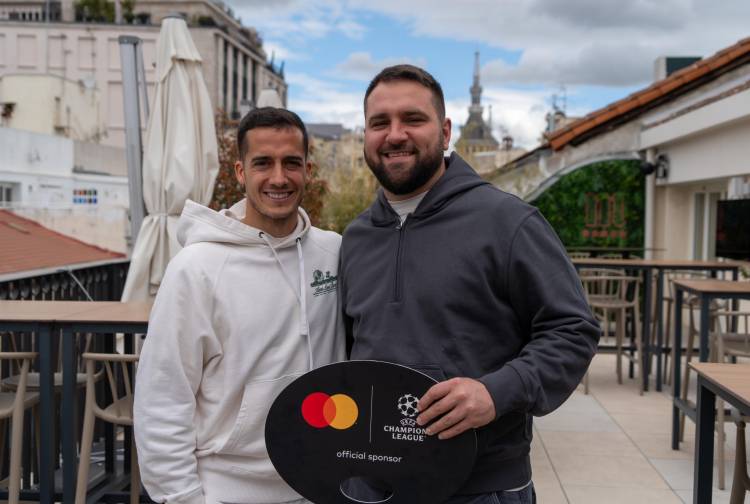Lucas Vázquez participated in Mastercard's Priceless moment