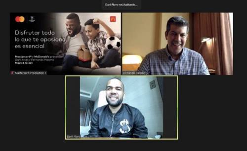 Mastercard y McDonald´s Panamá invitaron a Dani Alves a participar de un meet & greet Priceless
