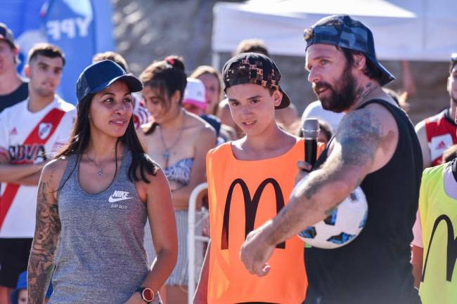 McDonald's held a soccer clinic in Pinamar