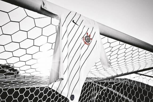 Nike and Corinthians pay homage to Ronaldo