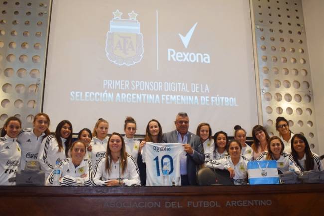 Rexona, sponsor digital de la Selección Argentina Femenina