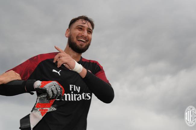 Donnarumma leaves Puma to sign with Adidas