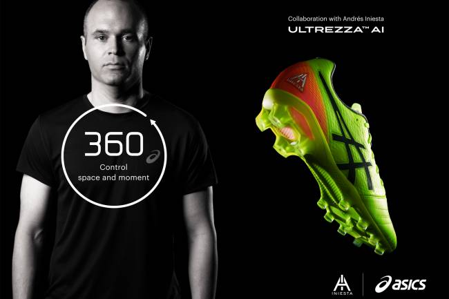 Asics revela los nuevos botines diseñados junto a Andrés Iniesta