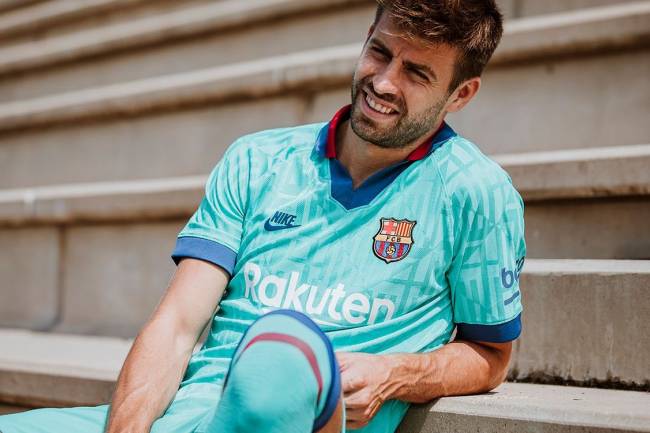 FC Barcelona presenta su tercera camiseta