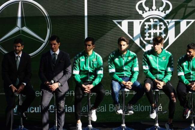 Betis presenta a Mercedes-Benz como nuevo patrocinador