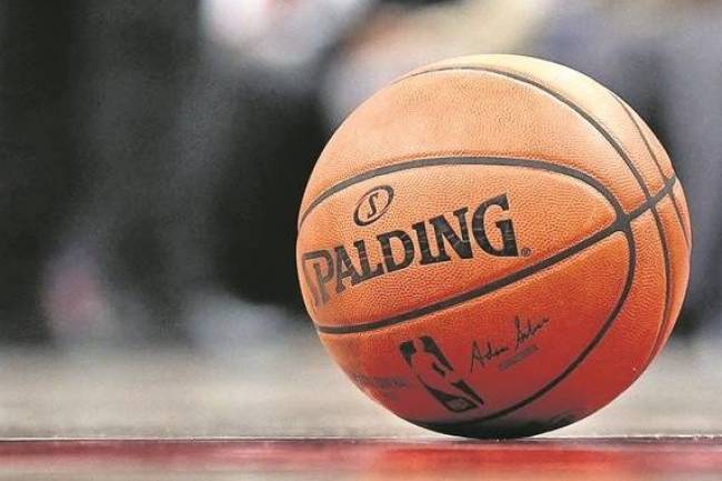 La NBA cambia el proveedor de su pelota oficial