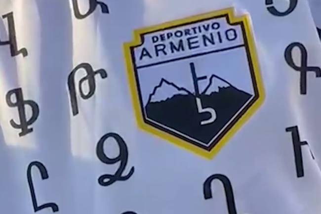 Deportivo Armenio launched a new commemorative jersey