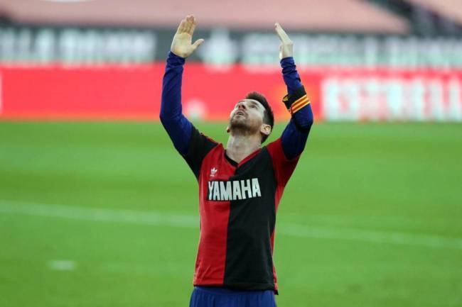 Can Messi play in the Argentine league?