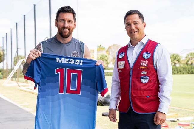 Messi firma una alianza con Lowe's