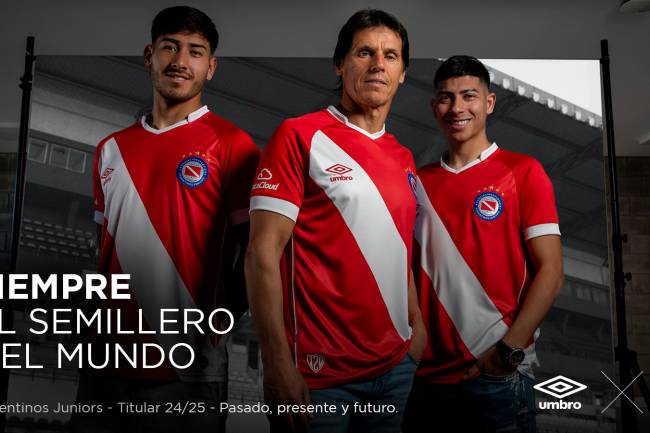 Umbro presenta las nuevas camisetas de Argentinos Juniors