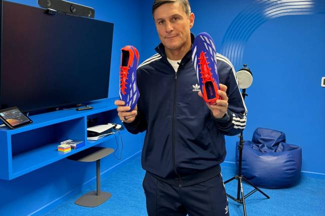 Javier Zanetti visitó las instalaciones de Adidas Perú