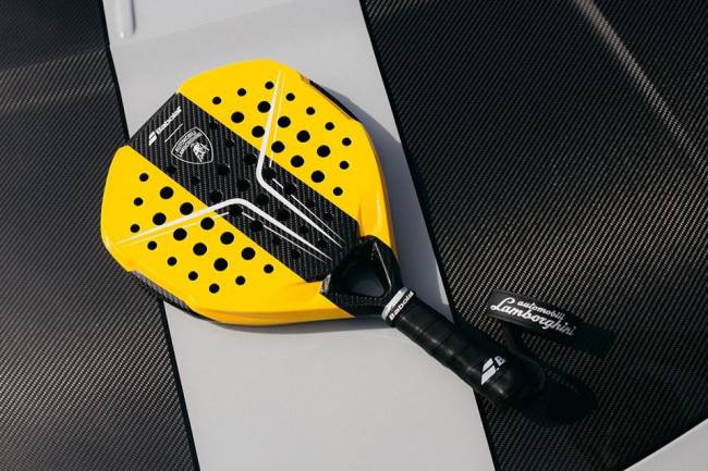 Babolat y Lamborghini se unieron para lanzar una paleta exclusiva de pádel