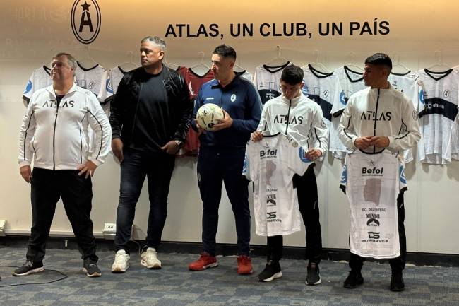 Atlas unveiled its new jersey with a unique campaign 