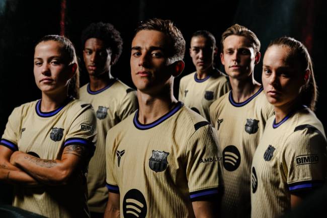 FC Barcelona pays tribute to Kobe Bryant with their alternate jersey