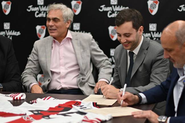 River Plate anunció una alianza con Juan Valdez Café