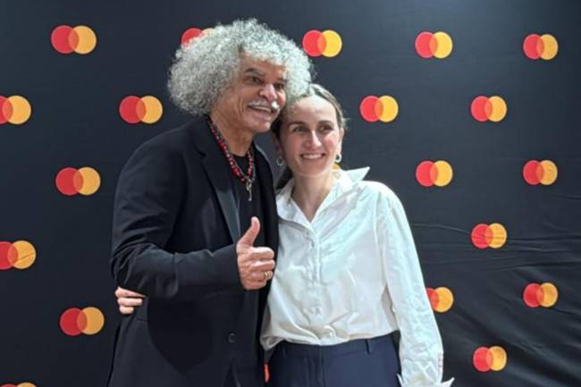  "Pibe" Valderrama surprises Mastercard guests in Miami