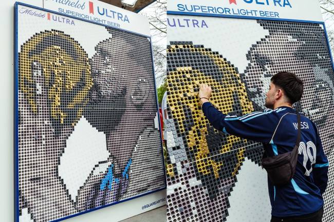 Michelob Ultra turns fan messages into a Messi mural