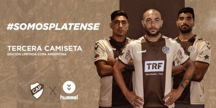 Platense lanzó su tercera camiseta para la Copa Argentina