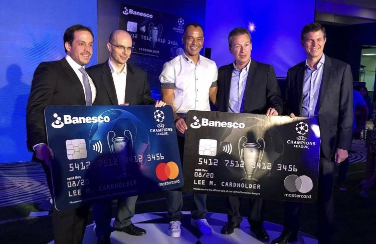 Banesco presented the MasterCard UEFA Champions League card