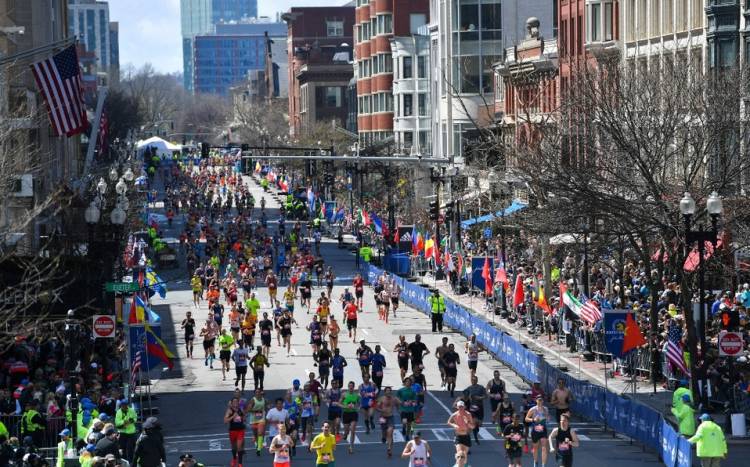 Boston Marathon breaks income record again