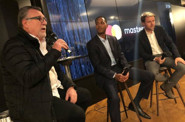 Patrick Kluivert participó del Priceless Moments de Mastercard