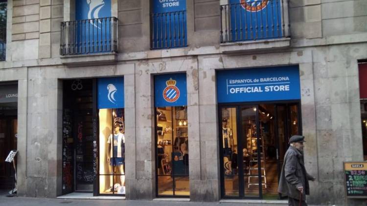 Espanyol opens a new store just for three days