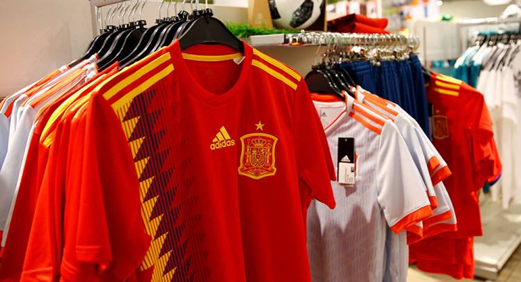 Adidas will stop dressing the Spanish team