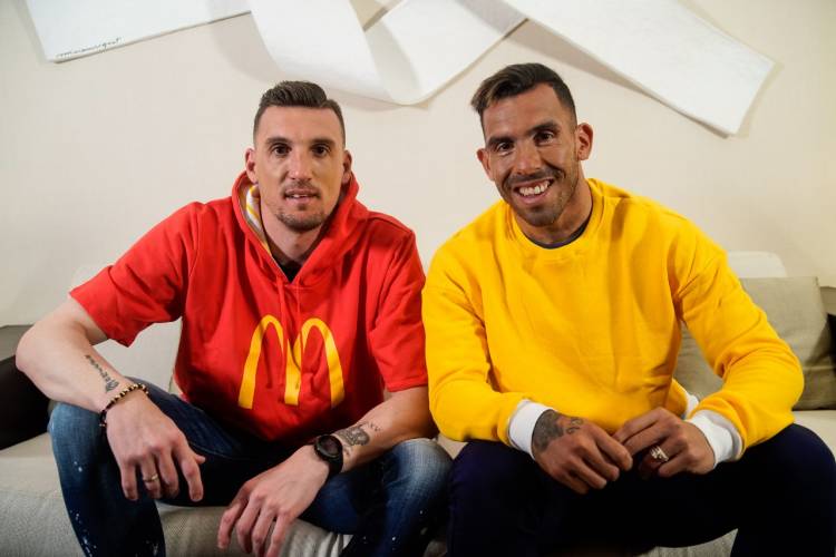 McDonald´s presents #McDelivery Night In with Tevez and Armani