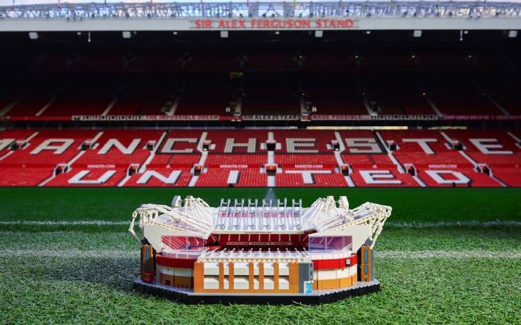 LEGO llega al fútbol junto a Manchester United