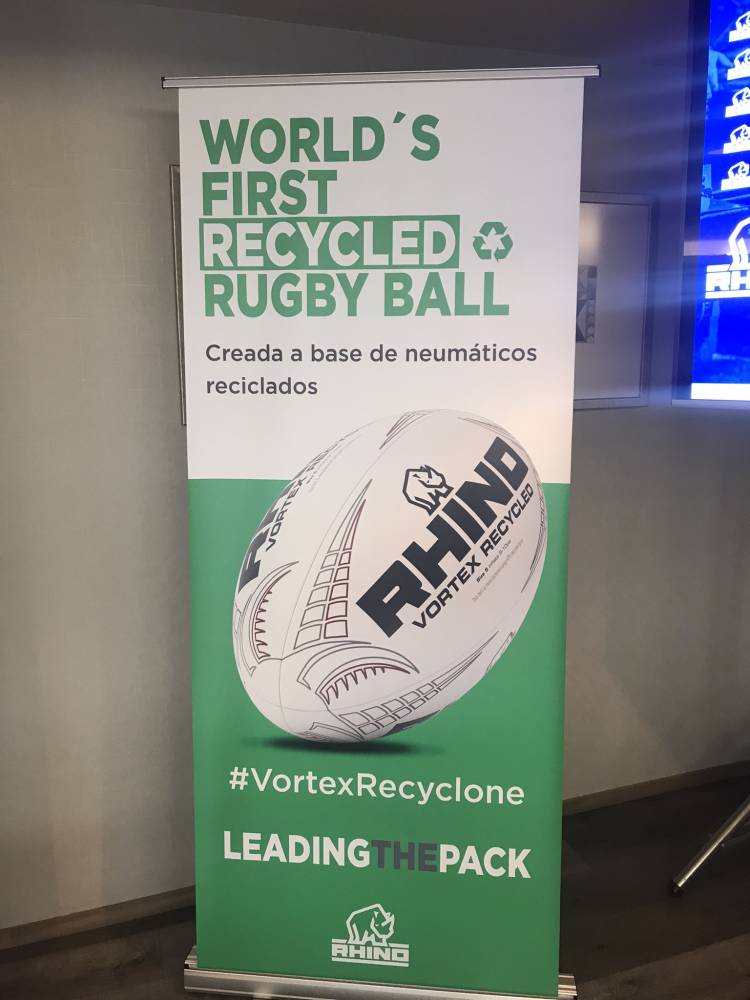 Rhino presentó sus nuevos balones de rugby 