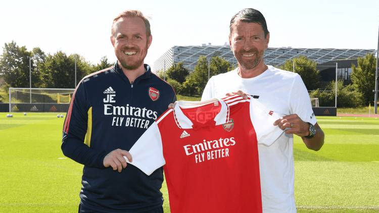 Arsenal renueva con Adidas como sponsor técnico