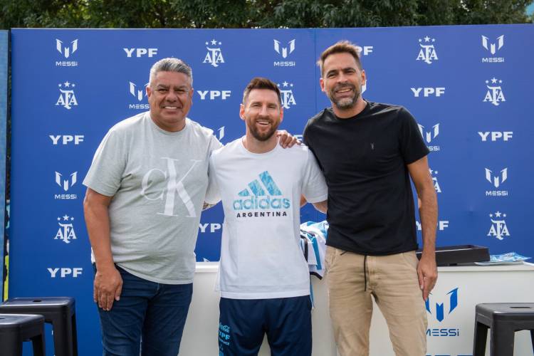 Lionel Messi renovó su vínculo con YPF