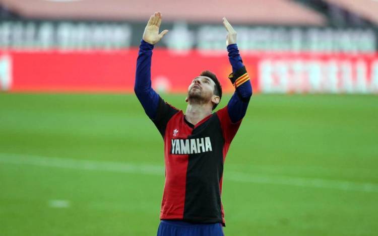 Can Messi play in the Argentine league?