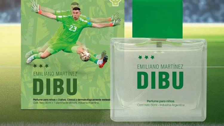 Dibu Martínez presenta su perfume.