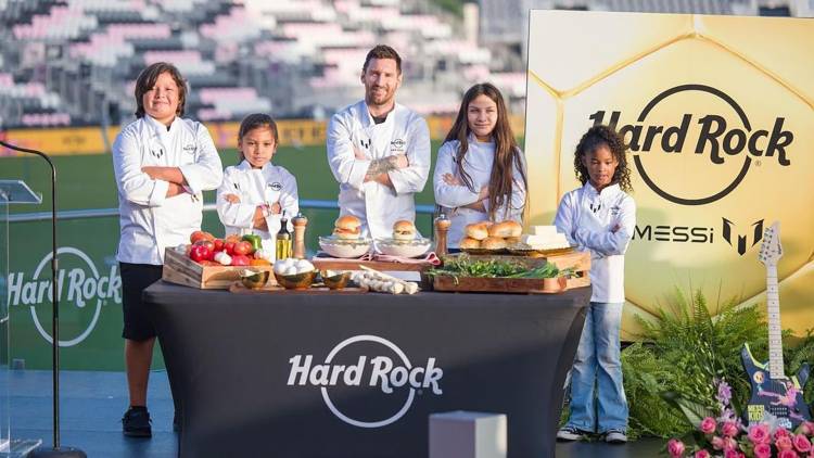 Lionel Messi presentó su nuevo menú exclusivo de Hard Rock Cafe