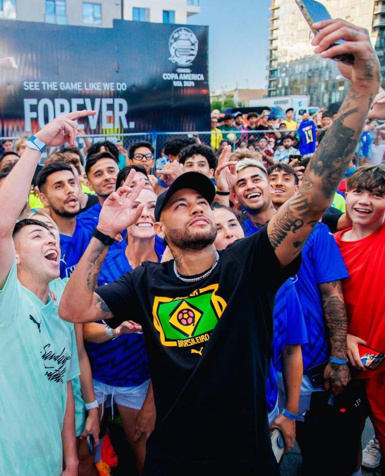 Neymar fue sensación en Los Angeles de la mano de PUMA