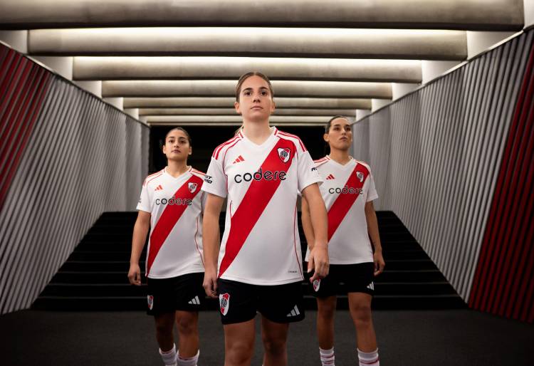 Adidas presentó la nueva camiseta titular de River Plate