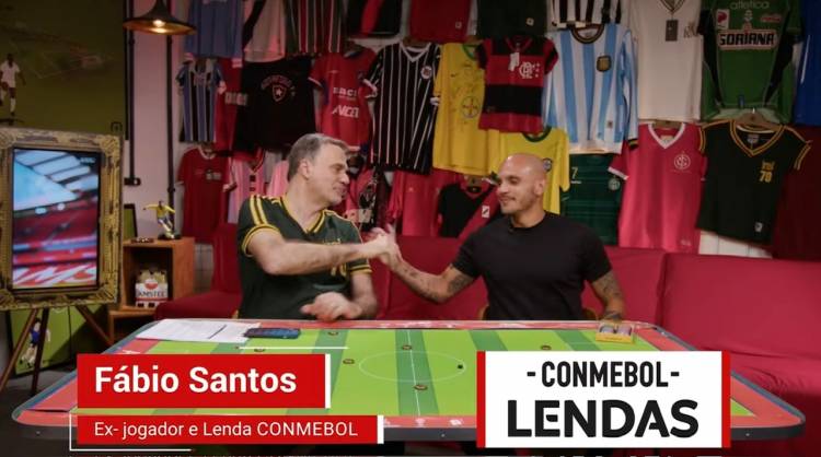 Fabio Santos pasó por el famoso Podcast “Torcida Ganha Jogo” de Amstel