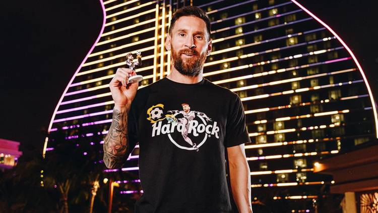 Lionel Messi presentó su figura coleccionable junto a Hard Rock Café