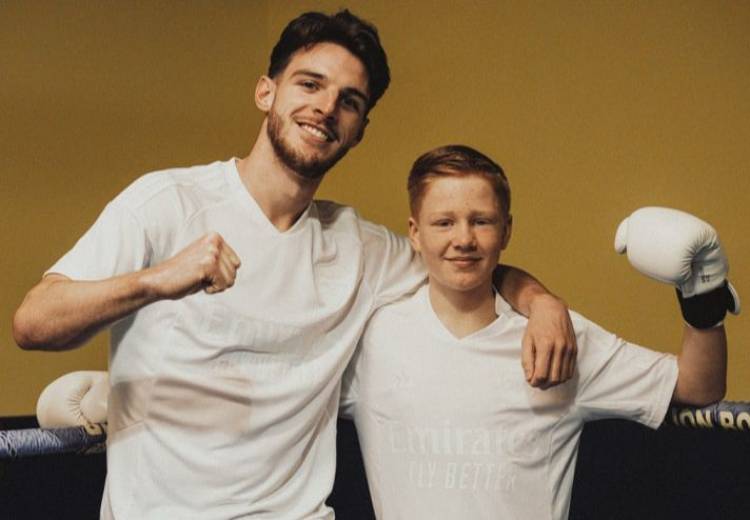 Adidas and Arsenal launched a campaign against knife crime