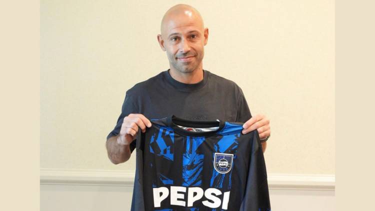 Javier Mascherano surprised PepsiCo guests in Miami