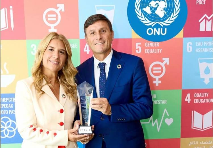Javier Zanetti became the first Argentine athlete honored by the UN