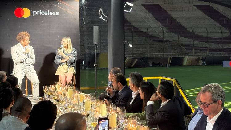 Paolo Guerrero participated in Mastercard's first Priceless Moment in Lima