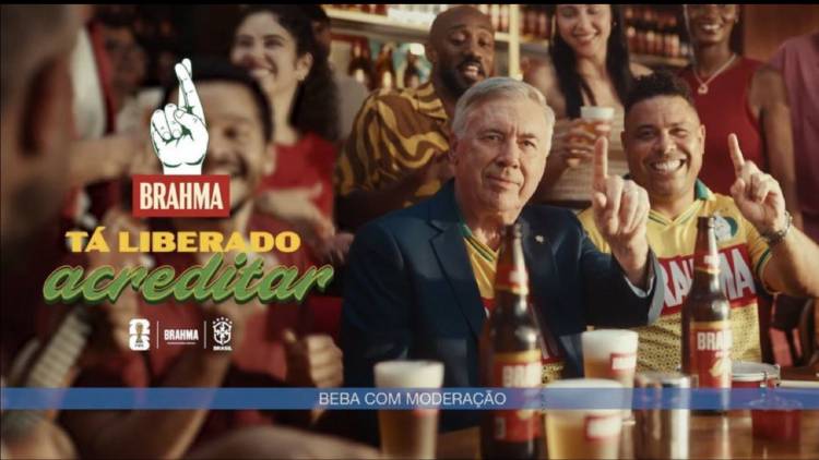 Carlo Ancelotti y Ronaldo protagonizan el nuevo spot publicitario de Brahma