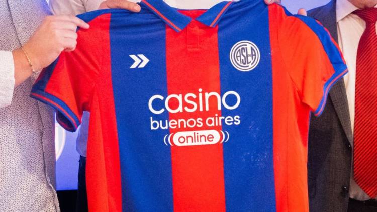 Las apuestas deportivas se adueñan de la camiseta de los "cinco grandes"