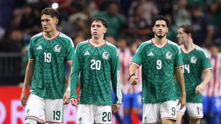 The Mexican National Team to auction its World Cup jerseys