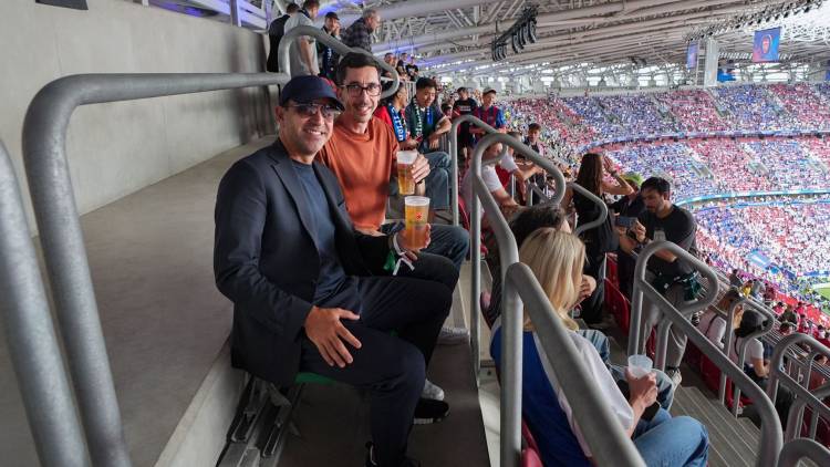 Xavi Hernandez surprises the most solo fan of the UEFA Champions League