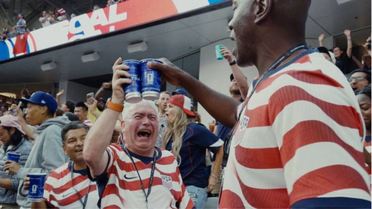 Michelob Ultra llevó gratis al estadio a personal de seguridad del Mundial 1994